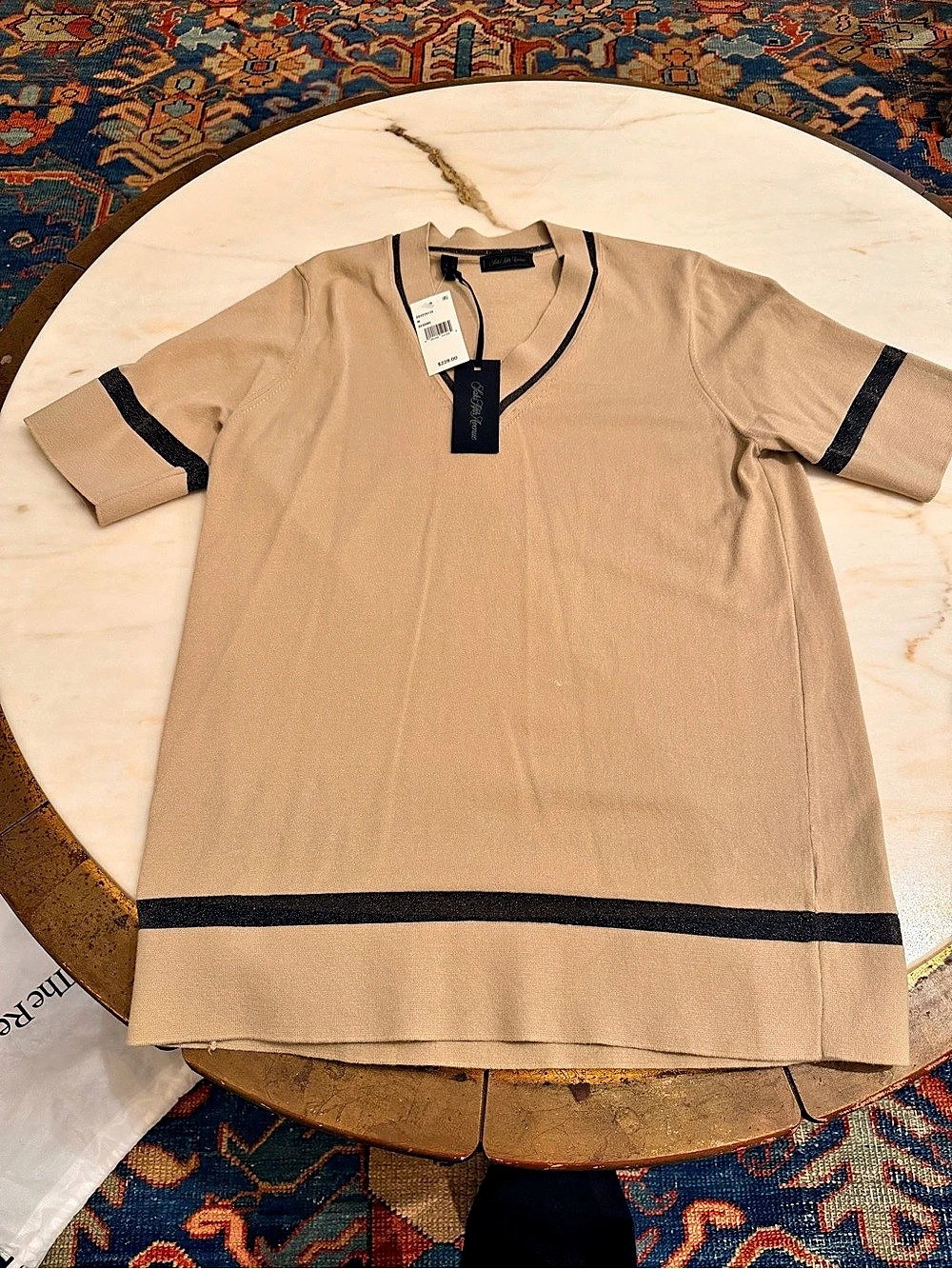 Women’s Saks Fifth Ave Contrast Trim Short Sleeve Top Size Medium NWT